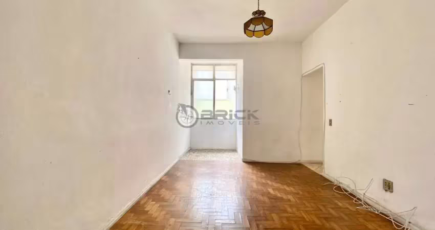 Apartamento à venda com 2 quartos + dependência completa, 65 m² no alto - teresópolis/rj.