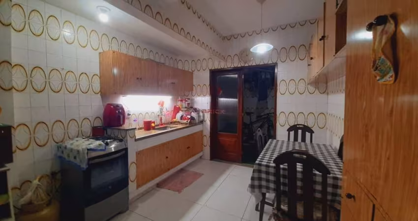 Apartamento com 2 quartos à venda na Avenida José Joaquim de Araújo Regadas, 50, Várzea, Teresópolis