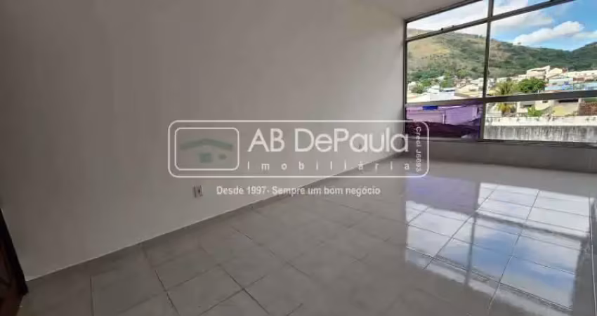 Apartamento com 2 quartos à venda na Avenida Alberico Dinis, Jardim Sulacap, Rio de Janeiro