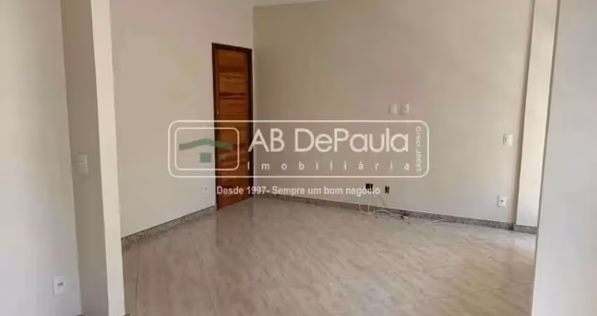 Apartamento com 3 quartos à venda na Rua Novo Cruzeiro, Vila Valqueire, Rio de Janeiro