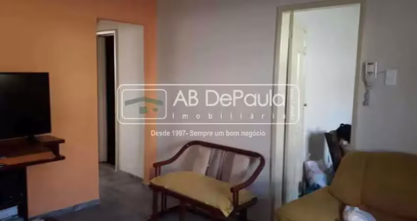 Casa com 2 quartos à venda na Avenida Marechal Fontenele, Magalhães Bastos, Rio de Janeiro