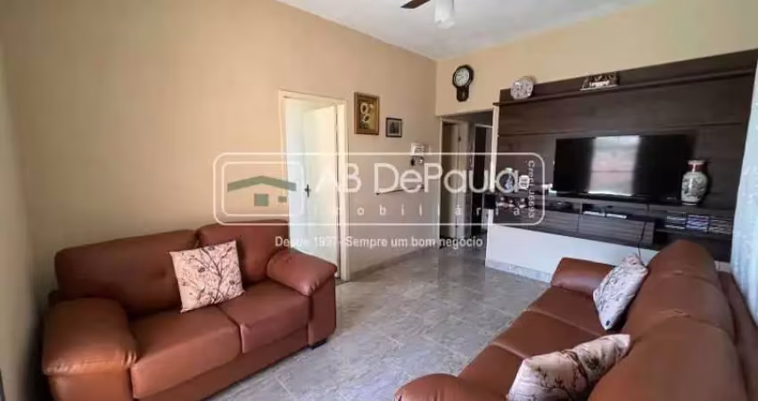 Casa com 3 quartos à venda na Rua Bárbara Heliodora, Jardim Sulacap, Rio de Janeiro