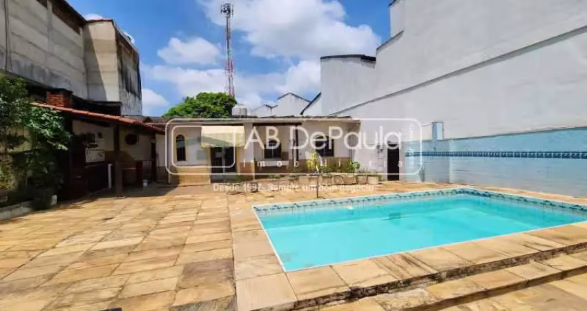 Casa com 4 quartos à venda na Rua Grapiuna, Vila Valqueire, Rio de Janeiro