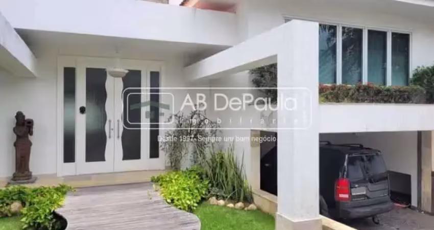 Casa em condomínio fechado com 4 quartos à venda na Rua Zeno Zani, Barra da Tijuca, Rio de Janeiro