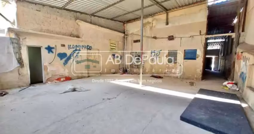 Ponto comercial para alugar na Avenida de Santa Cruz, Bangu, Rio de Janeiro