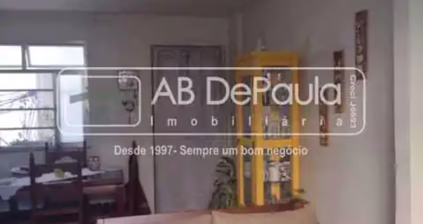 Apartamento com 2 quartos à venda na Rua Pirapua, Realengo, Rio de Janeiro
