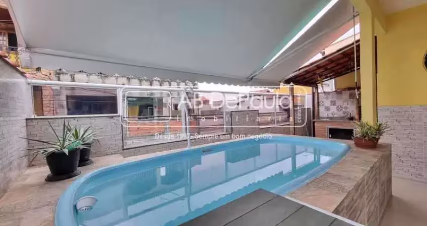 Casa com 2 quartos à venda na Avenida Marechal Fontenele, Jardim Sulacap, Rio de Janeiro