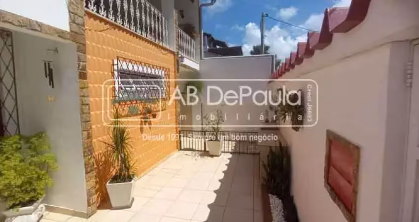 Casa em condomínio fechado com 3 quartos à venda na Rua Sargento Luís da Silva, Taquara, Rio de Janeiro
