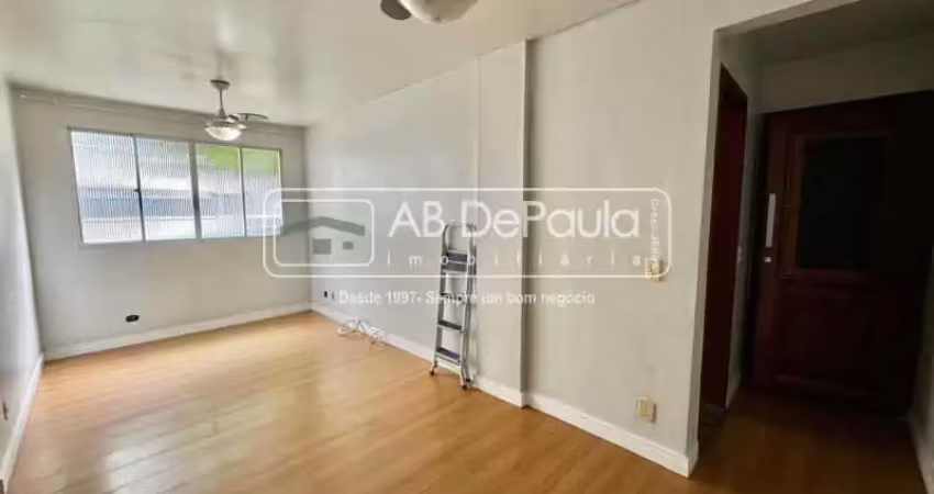 Apartamento com 2 quartos para alugar na Estrada São Pedro de Alcântara, Realengo, Rio de Janeiro