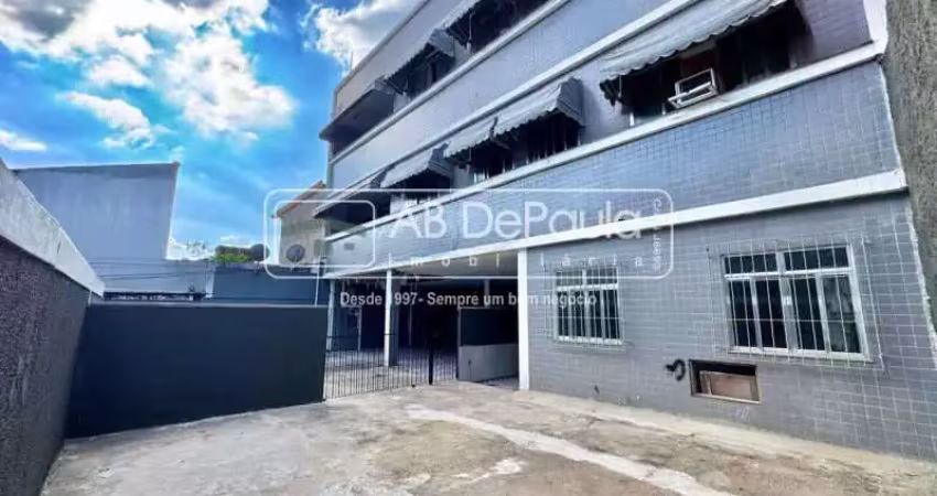 Casa em condomínio fechado com 2 quartos para alugar na Rua Ocaibi, Realengo, Rio de Janeiro