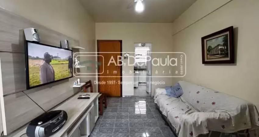 Apartamento com 2 quartos para alugar na Avenida Marechal Fontenele, Campo dos Afonsos, Rio de Janeiro