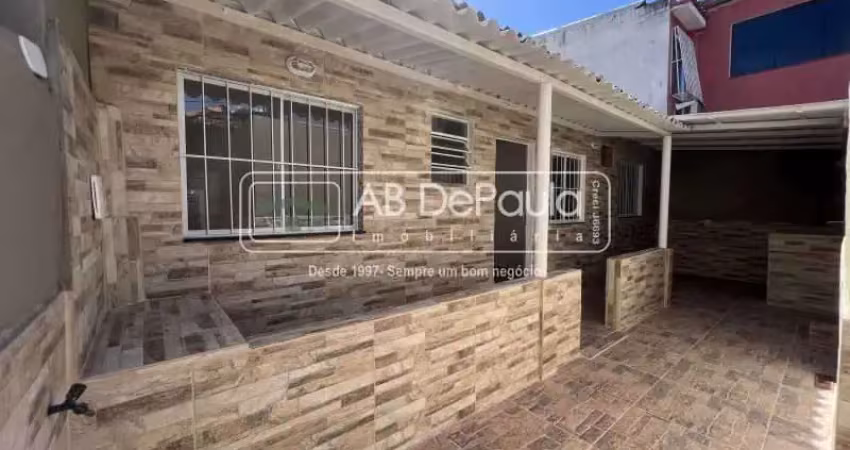 Casa com 1 quarto para alugar na Rua Irmã Alegria, Realengo, Rio de Janeiro