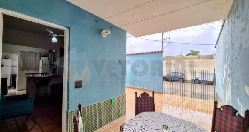 Casa com 2 Dormitórios, Praia das Palmeiras   Caraguatatuba SP