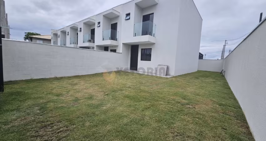 Sobrado com 2 Suítes, Jardim Tarumãs  Caraguatatuba SP