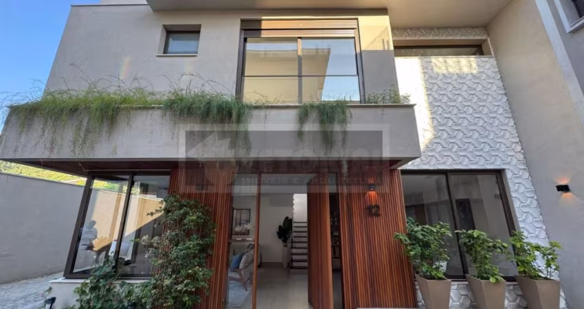 Casa com 4 Suítes, Juquehy   São Sebastião  SP