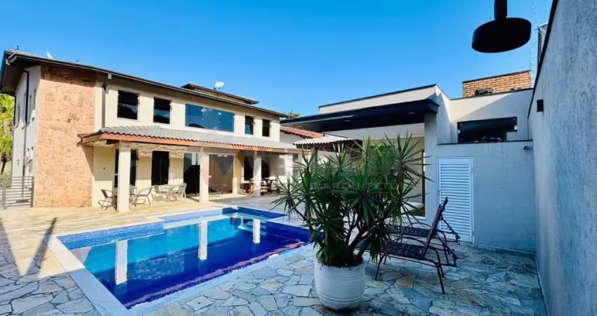 Sobrado com 3 suítes e piscina, sumaré  caraguatatuba sp