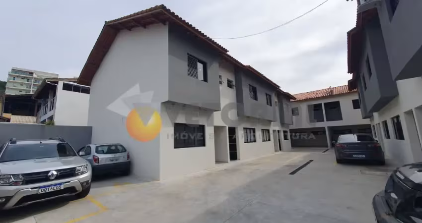 Sobrado com 3 suítes, cidade jardim  caraguatatuba sp