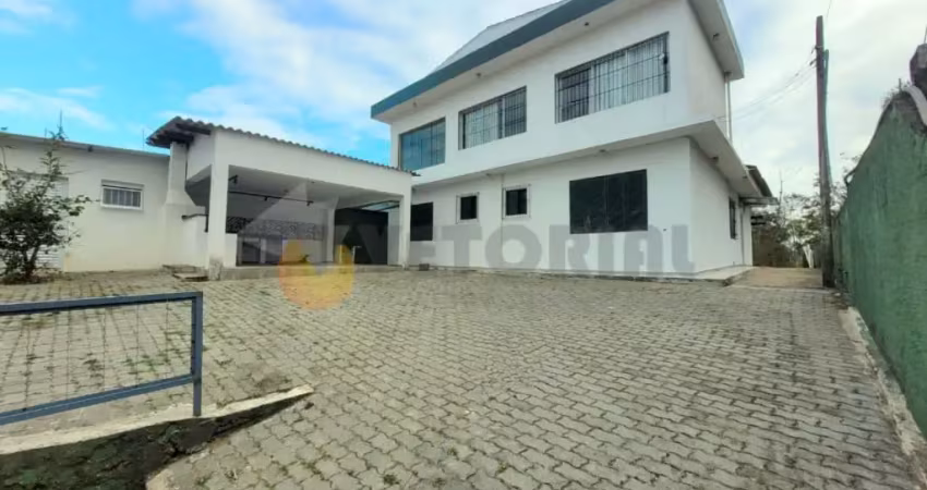 Sobrado com 4 suítes , massaguaçu  caraguatatuba sp