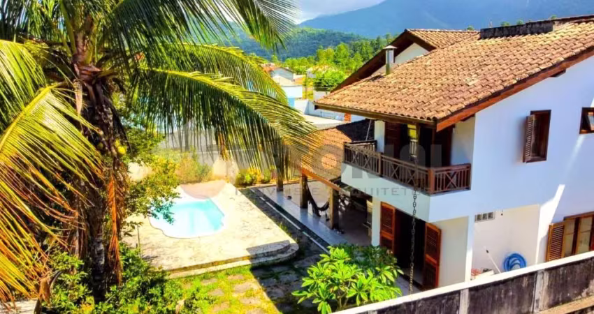 Sobrado com 4 dormitórios e piscina, capricórnio iii  caraguatatuba sp