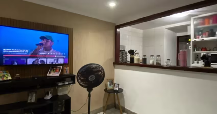 Casa em condomínio com 2 quartos em Cabo Frio