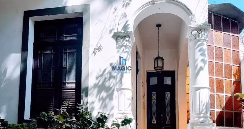 Casa com 4 dormitórios à venda com 239 m² por R$ 1.499.999,00 no Grajaú, Rio de Janeiro / RJ