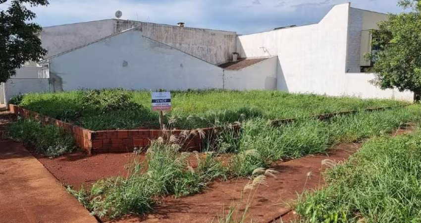 Terreno à venda por R$ 280.000,00 no Jardim Três Lagoas, em Maringá-PR