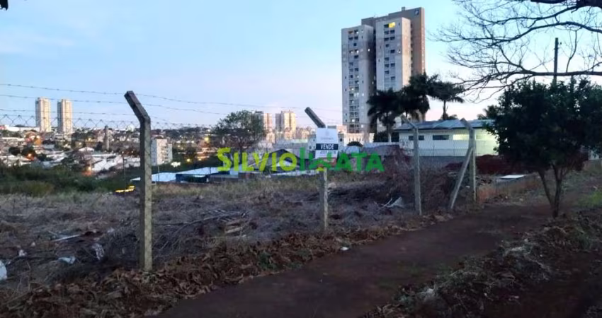 Lote à venda na Vila Marumby por R$ 480.000,00