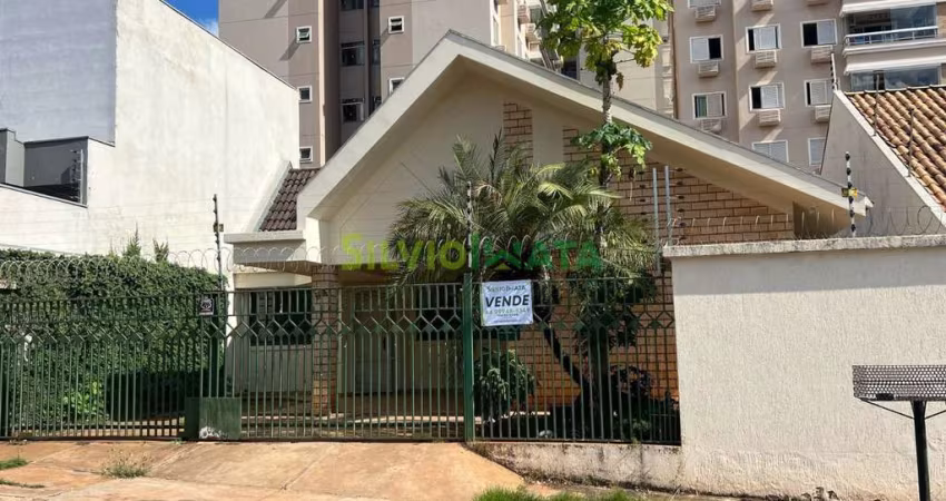 Casa à venda  Excelente localização!