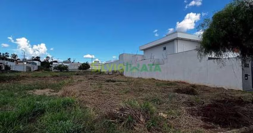 Terreno à venda por R$ 330.000,00 no Jardim Munique, em Maringá-PR.