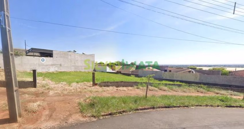 GRANDE OPORTUNIDADE  TERRENO DE ESQUINA COM ALTO POTENCIAL COMERCIAL EM LOCAL NOBRE!