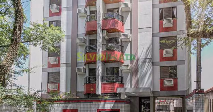 EXCELENTE APARTAMENTO SEMI MOBILIADO, DE 03 QUARTOS PARA MORAR NO ED. SATÉLITE, ZONA 07.