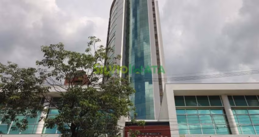 SALA COMERCIAL DE ALTO PADRÃO DISPONÍVEL PARA LOCAÇÃO NO  CENTRO EMPRESARIAL JOSÉ BARÃO.