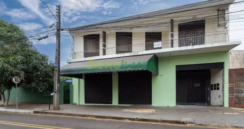 Excelente apartamento em sobreloja para morar na rua cuba, próximo ao posto guaiapô.