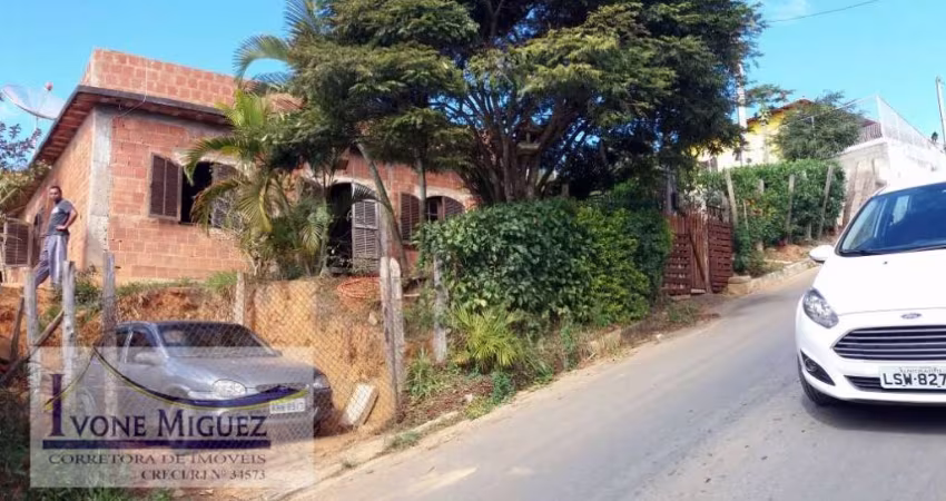 Casa em Granja Califórnia - Paty do Alferes, RJ