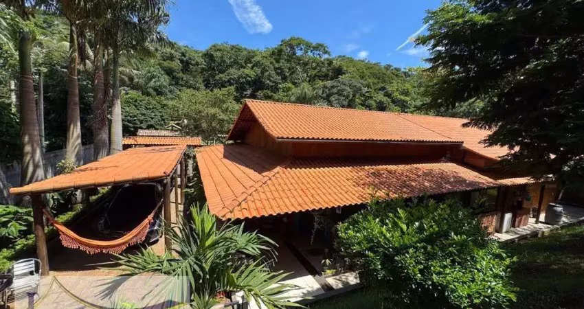 Casa em Andrade Costa  -  Vassouras