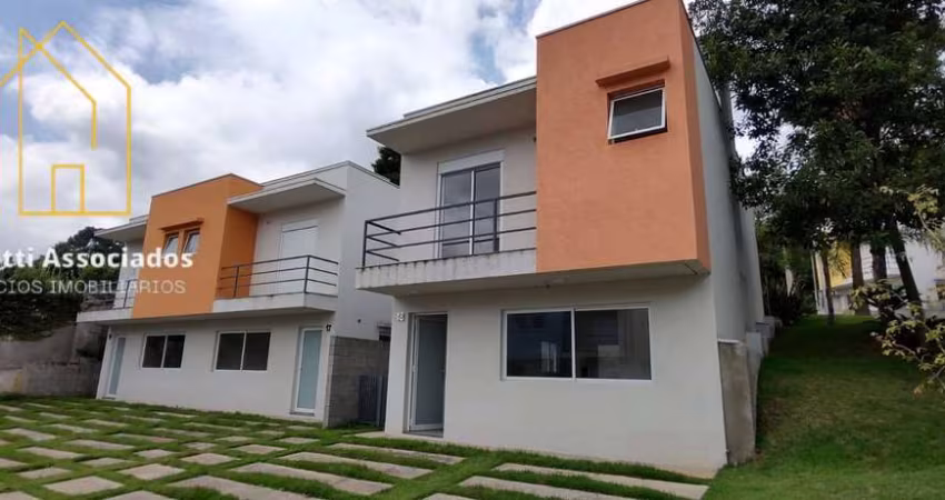 Casa 3 dorm 1 suite, amplo corredor,moderna, churrasqueira, quintal gramado