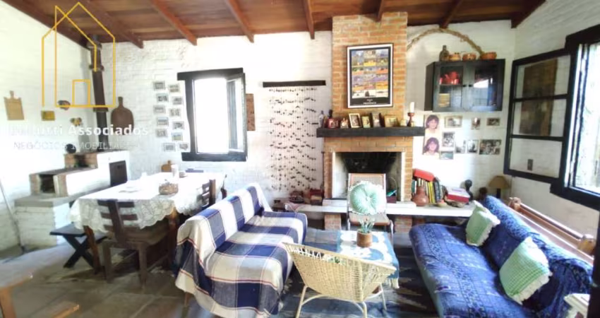 Casa Estilo Rustica, 2 dorm. terreno de 2000m² na chácara Colibri, km.26