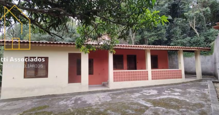 Casa Térrea, rua sem saida, Km.26, terreno com 769m², arvores frutiferas,