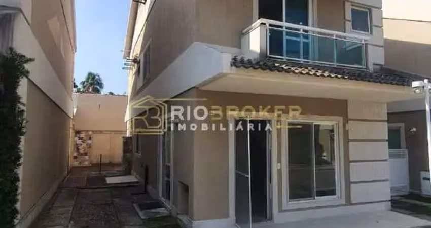 Casa em condomínio fechado com 4 quartos à venda na Rua Mário Lisboa de Carvalho, 425, Vargem Grande, Rio de Janeiro