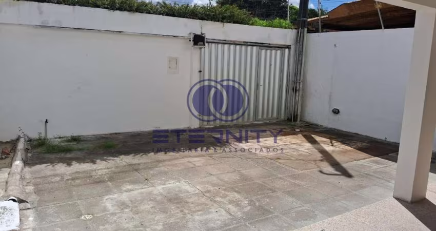 Casa 4 Quartos à Venda em Iputinga, Recife, 200m² por R$560mil