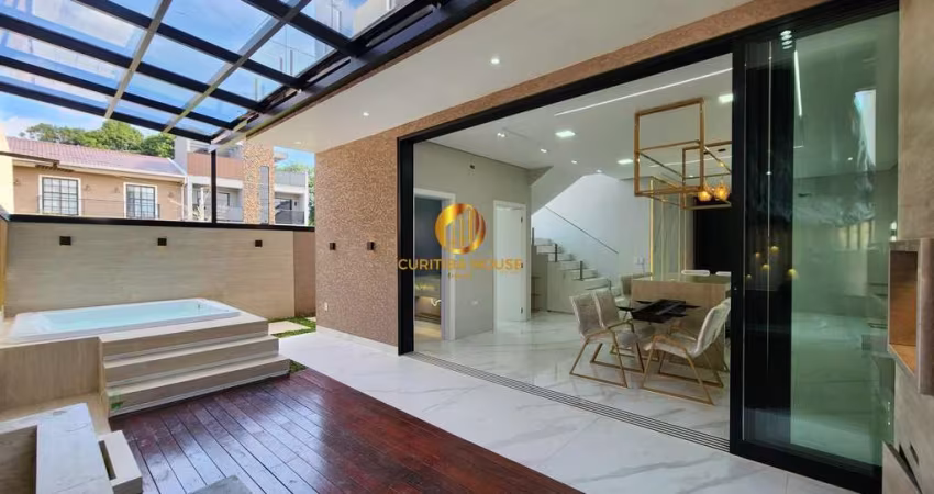 Magnífica casa altíssimo padrão com 3 suítes sendo 1 master com closet e banheira; espaço gourmet com jacuzzi no Umbará