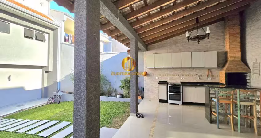 Sobrado triplex de alto padrão com 4 quartos sendo 2 suítes master,  no condomínio camélia, cidade industrial de curitiba