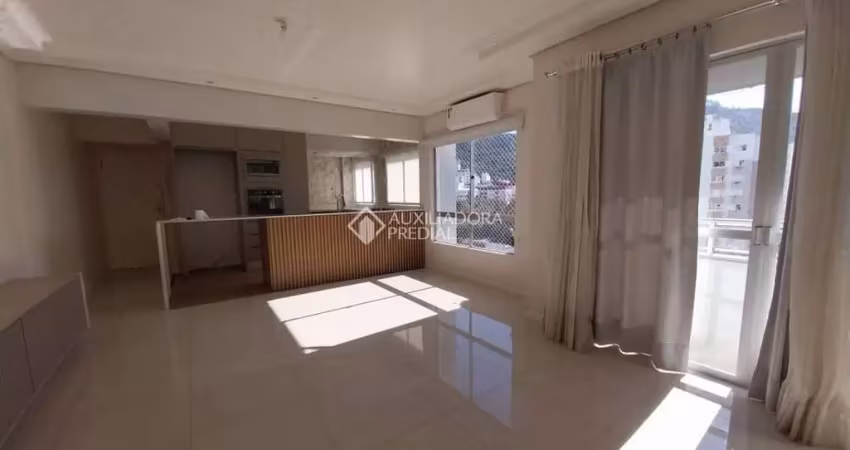 Apartamento com 2 quartos para alugar na Servidão Cristiano Wanderley Faria, 60, Trindade, Florianópolis
