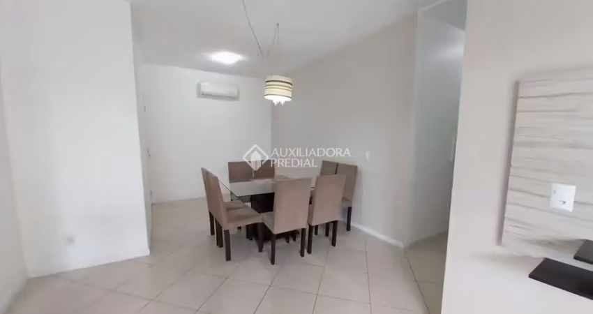 Apartamento com 3 quartos para alugar na Rua do Iano, 1900, Nossa Senhora do Rosário, São José