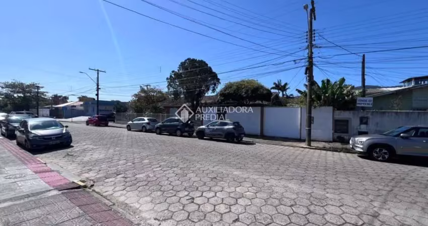 Casa comercial para alugar na Rua Lúcio Vitorino de Souza, 120, Santa Mônica, Florianópolis