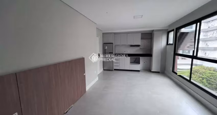 Apartamento com 1 quarto para alugar na Rua Irmão Joaquim, 121, Centro, Florianópolis