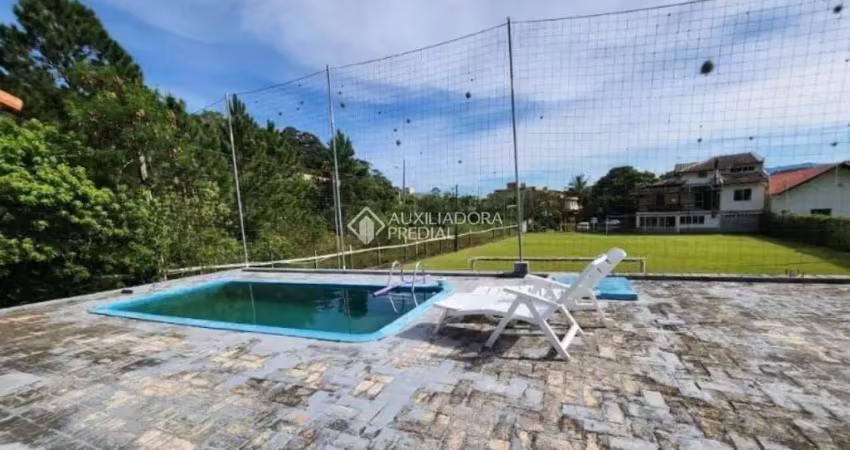 Casa com 3 quartos para alugar na Rodovia Baldicero Filomeno, 4053, Ribeirão da Ilha, Florianópolis