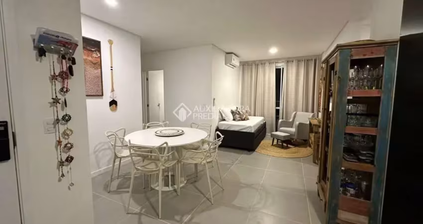 Cobertura com 2 quartos para alugar na Rua da Capela, 179, Campeche, Florianópolis