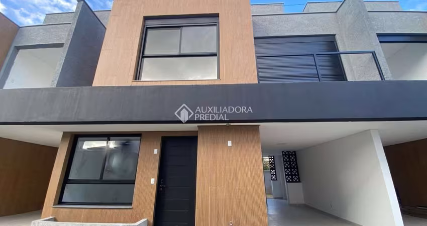 Casa em condomínio fechado com 3 quartos para alugar na Rua Grumixama, 127, Campeche, Florianópolis