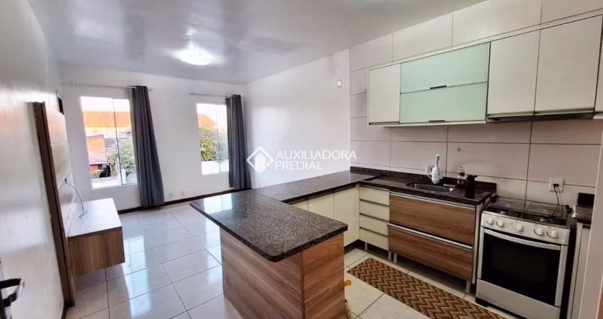 Apartamento com 2 quartos para alugar na Rua Tenente Calandrini, 822, Carianos, Florianópolis
